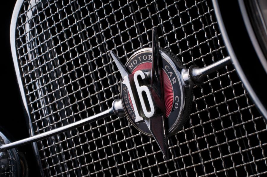  Cadillac Sixteen Madame X Club Sedan by Fleetwood 1930 года  (фото 16 из 20)